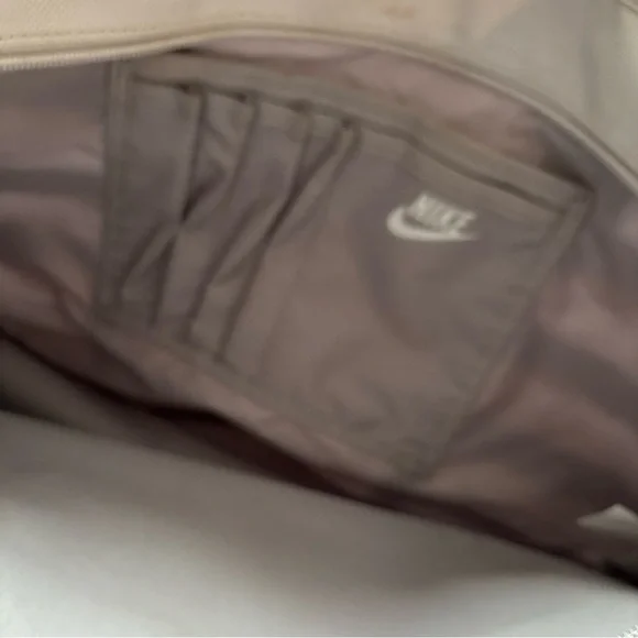 Nike AF-1 Tote Bag Silver Gray Winterized Issue Equipment Zip Laptop Beach Bag - Picture 11 of 11